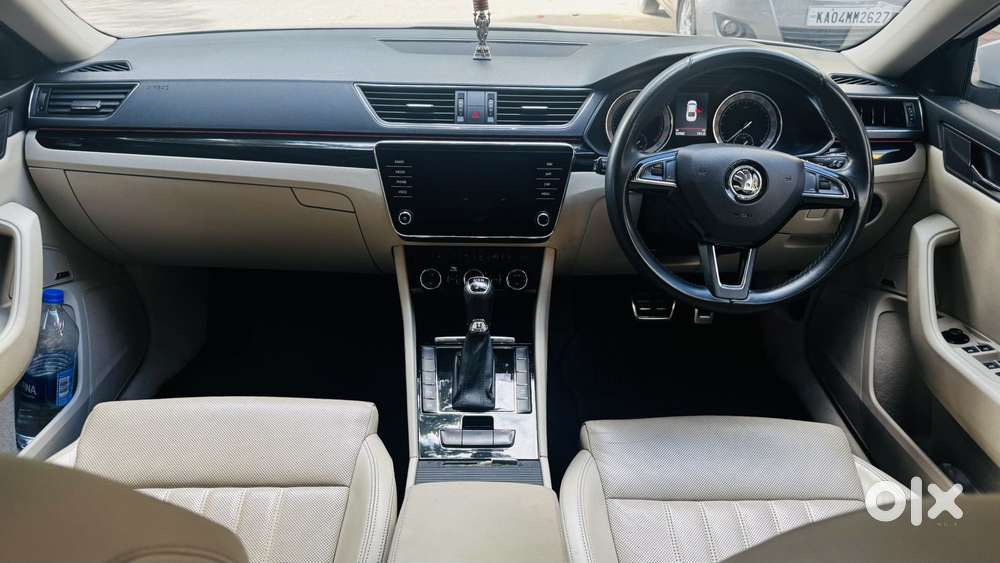 Skoda Superb L&k 1.8 Tsi At, 2019, Petrol