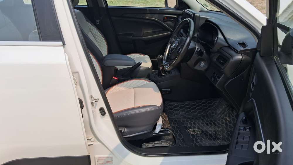 Maruti Suzuki Brezza 1.5 Lxi Cng, 2023, Cng & Hybrids