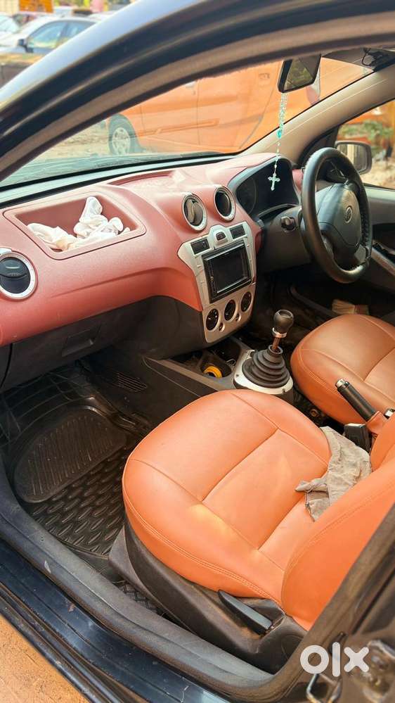 Ford Figo, 2010, Petrol