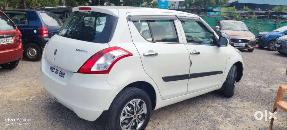 Swift 2017 Maruti Suzuki 2nd Owner Lxi