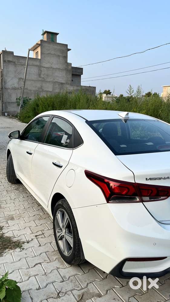 Hyundai Verna 2019 Petrol 32000 Km Driven