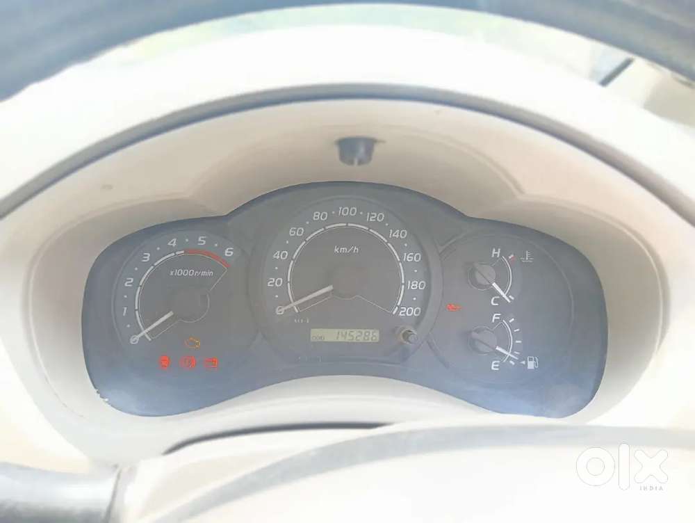 Toyota Innova Hycross 2010 Diesel Manual