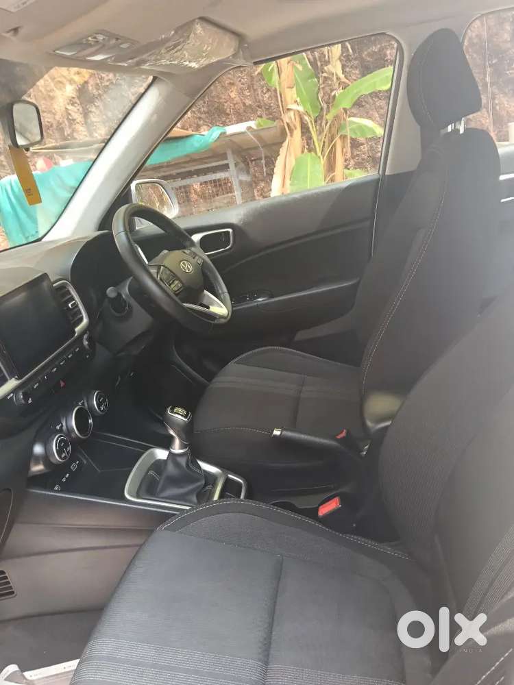 Hyundai Venue 2021 Diesel Well Maintained