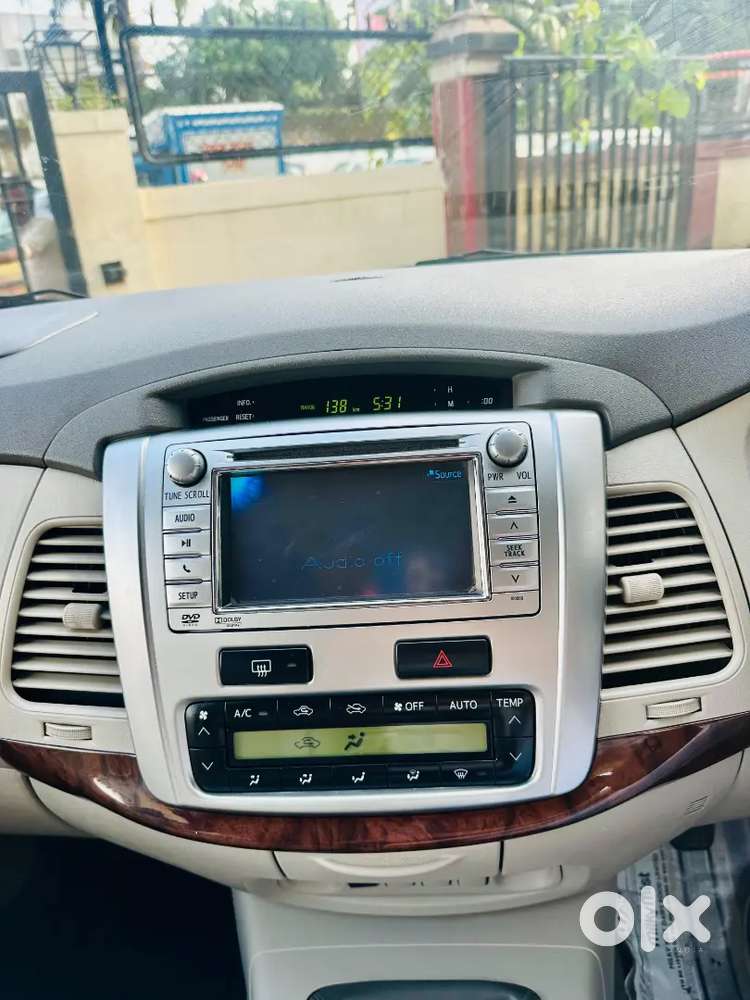 Toyota Innova 2.5 Vx 2012 Non Accident Non Flooded