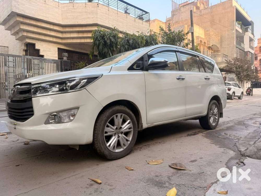 Toyota Innova Crysta