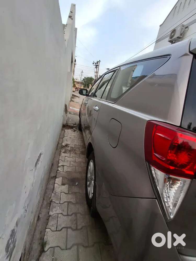 Toyota Innova Crysta 2018
