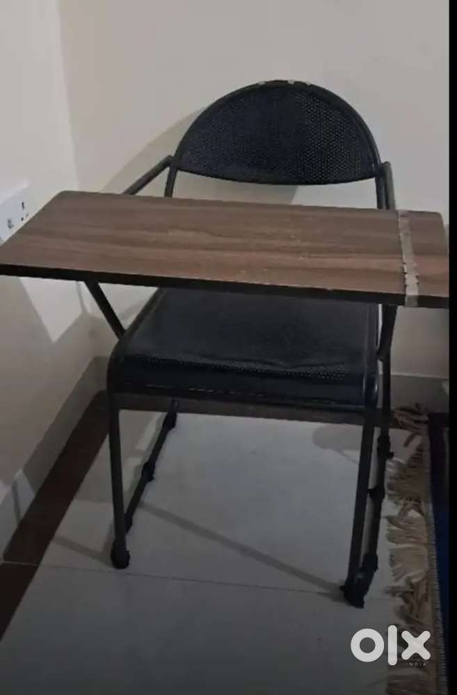 Chair with writting board