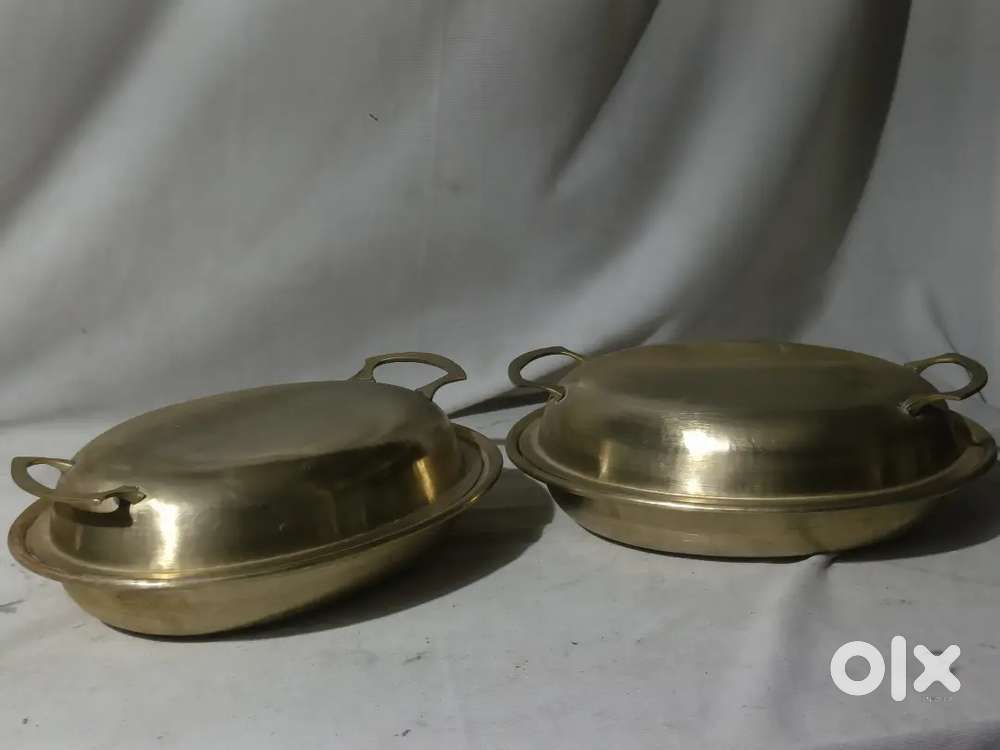 Antique pure bronze solid heavy serving bowls 26/21 cm.