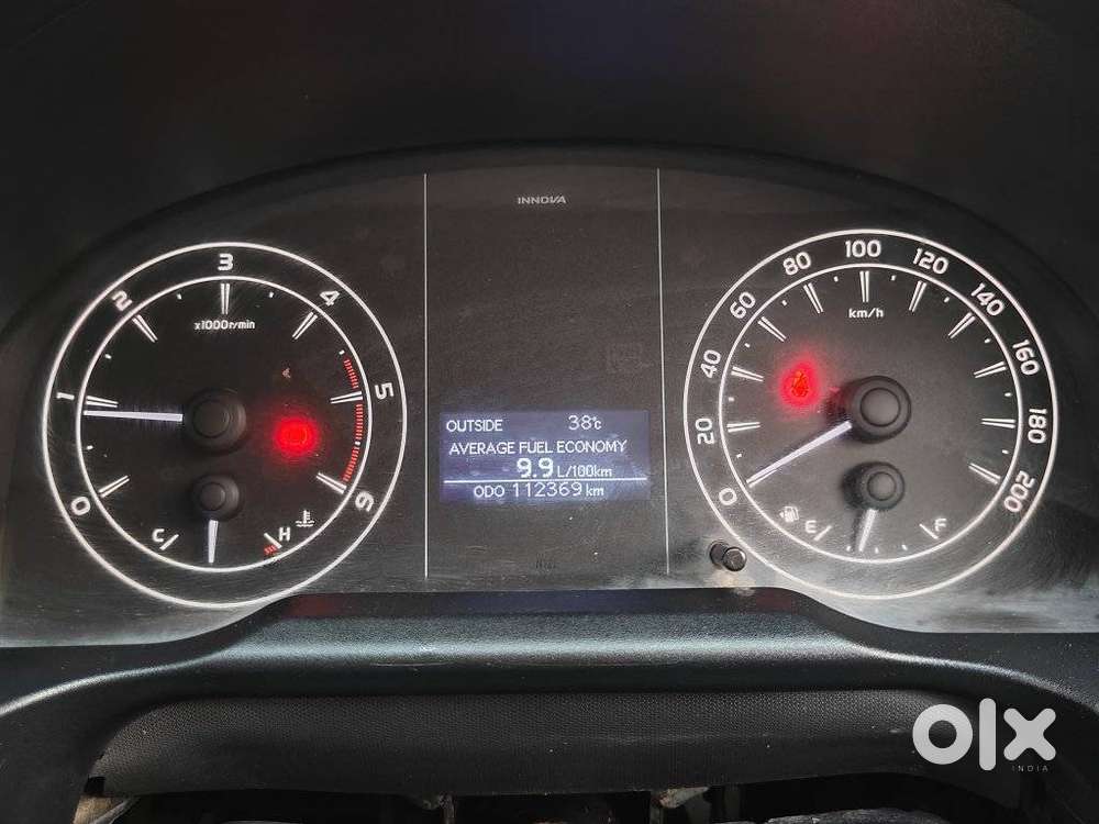 Toyota Innova Crysta 2.4 G Mt 8s, 2022, Diesel