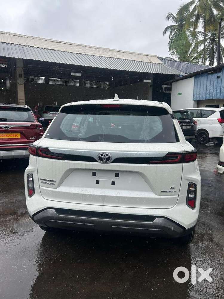 Toyota Petrol Manual 2025