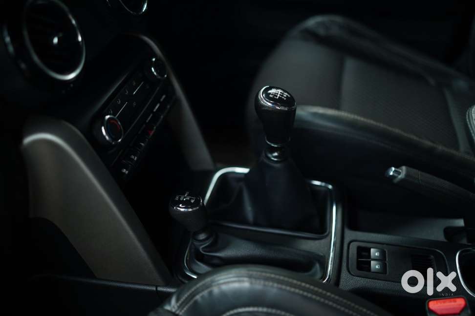 Mahindra Thar, 2021, Petrol