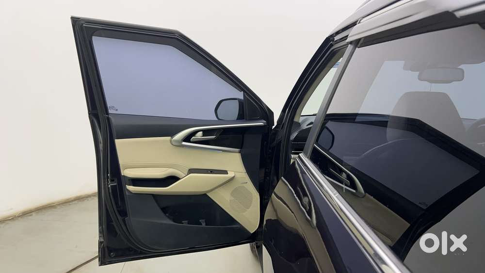 Kia Carens 1.5 Luxury Plus Turbo 7 Str, 2023, Petrol