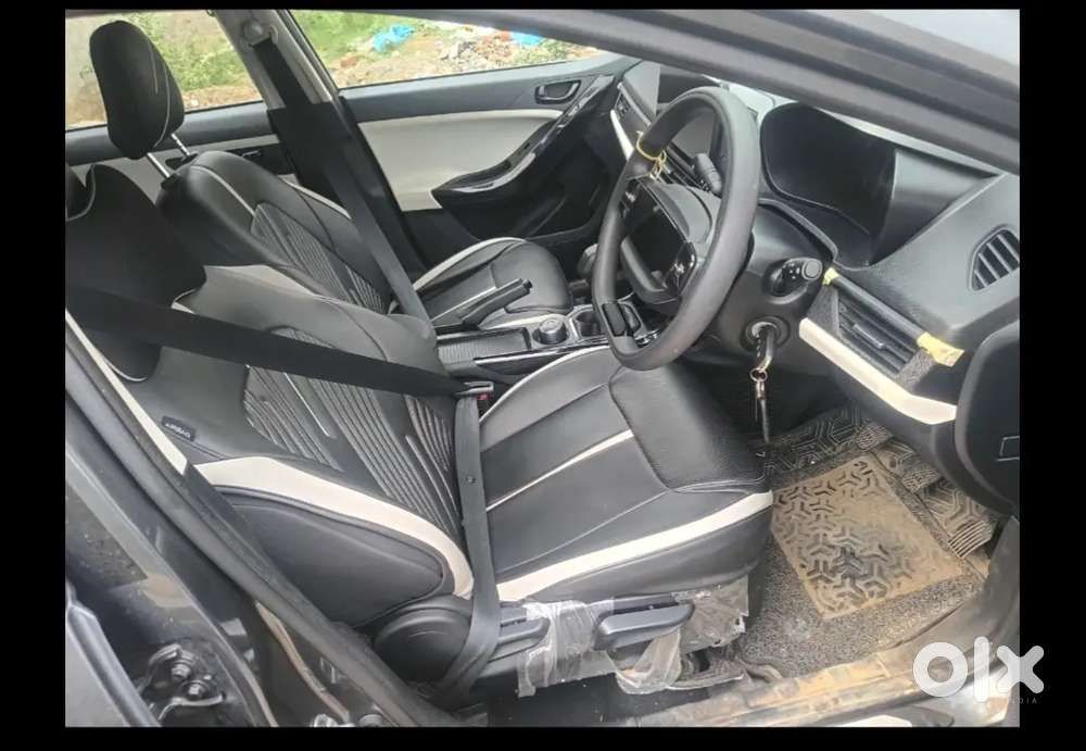 Tata Nexon Pure 2025