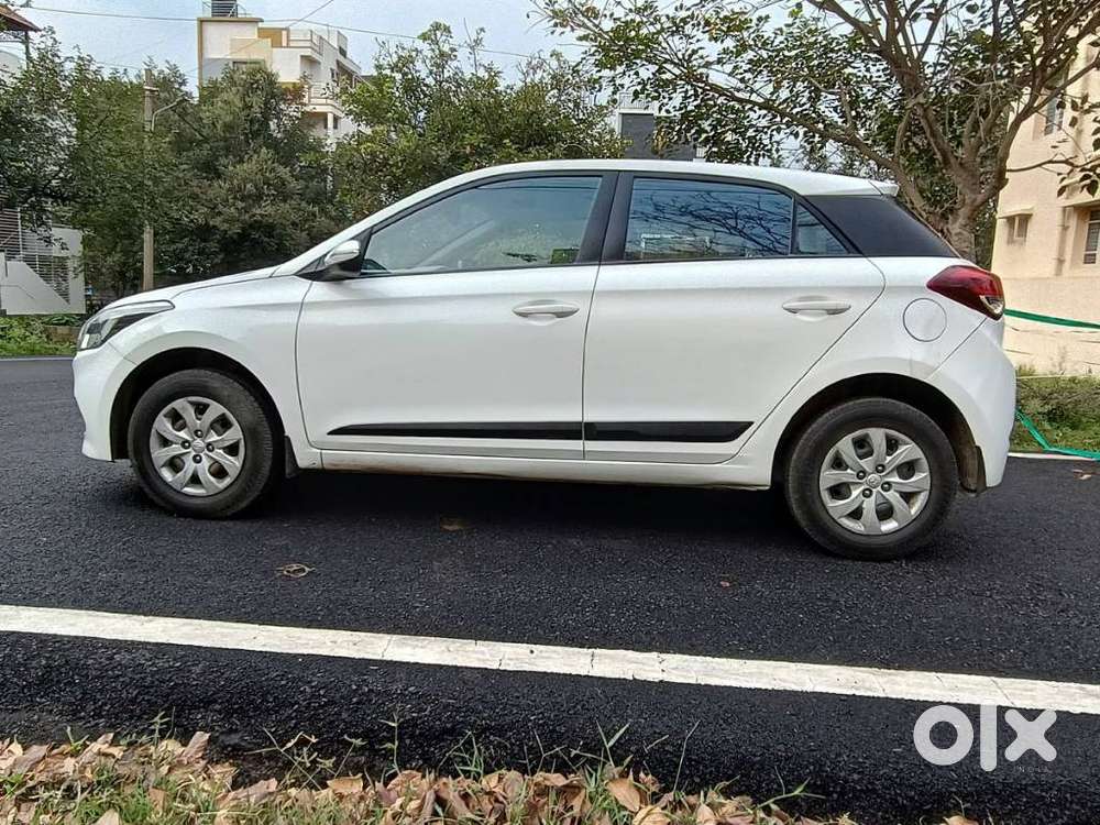 Hyundai Elite I20 Sportz 1.2 Special Edition, 2015, Petrol