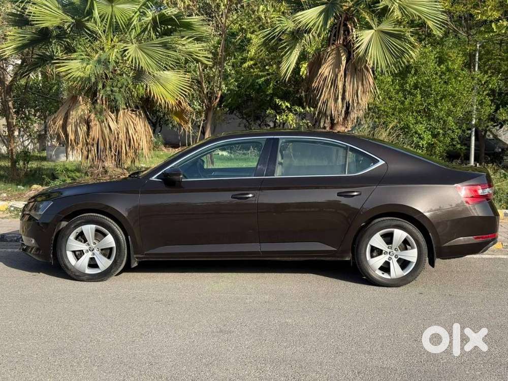 Skoda Superb Style 1.8, 2018, Petrol