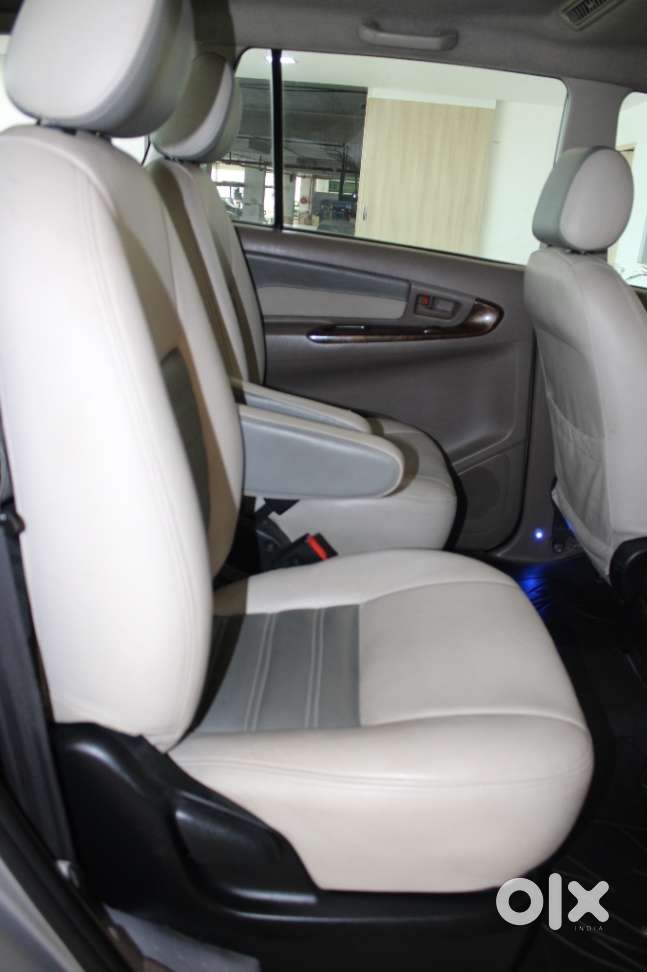 Toyota Innova 2.5 G (diesel) 7 Seater, 2015, Diesel