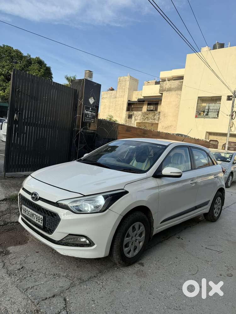 Hyundai Elite I20 Sportz (o) 1.4, 2017, Petrol