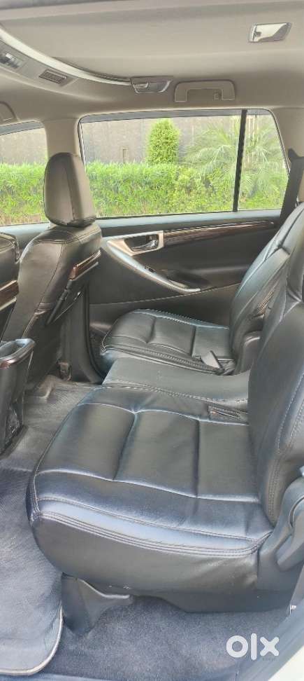 Toyota Innova Crysta