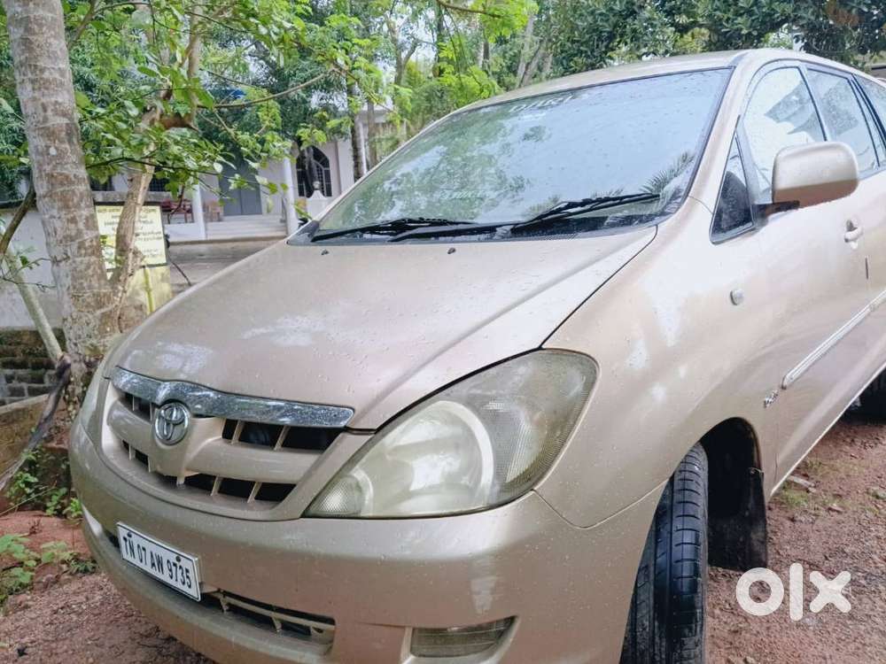 Toyota Innova 2005 Diesel 250000 Km Driven