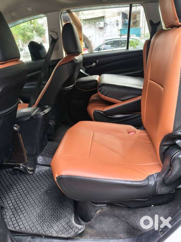 Toyota Innova Crysta 2.4 G Plus Mt 7 Str, 2019, Diesel