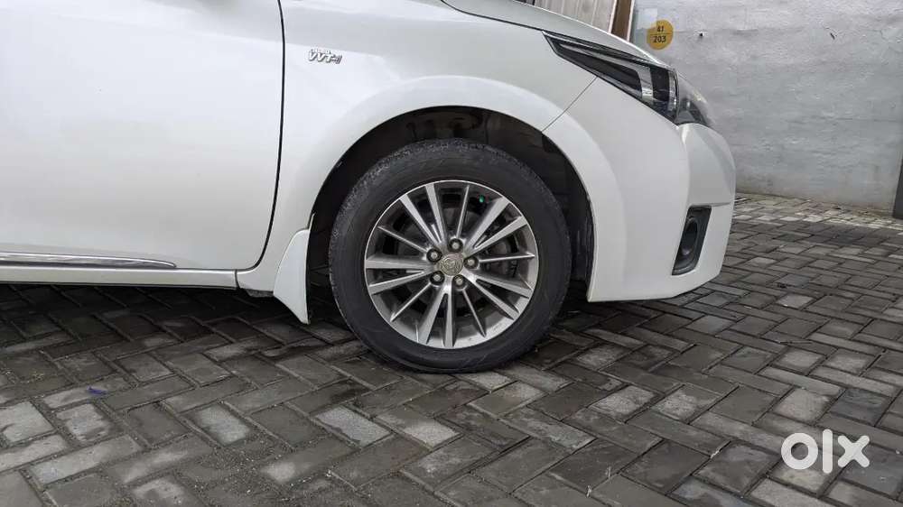 Toyota Corolla Altis 2014 Petrol Well Maintained