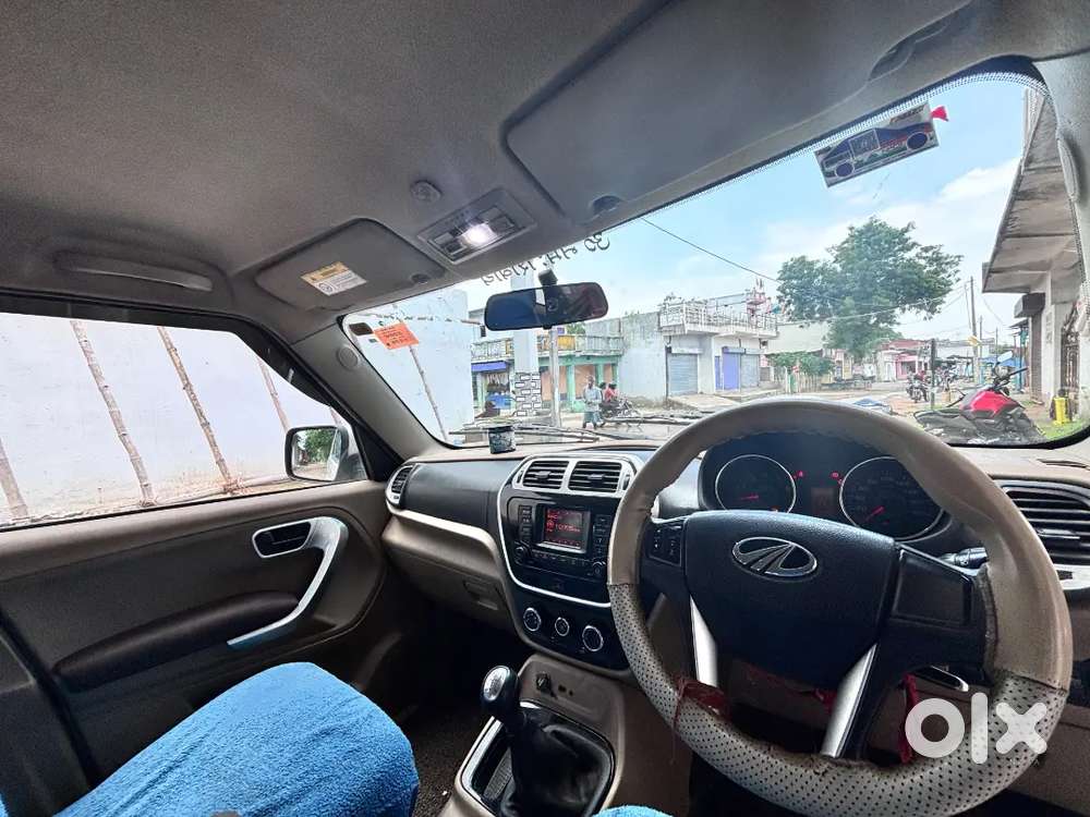Mahindra Tuv 300 2018