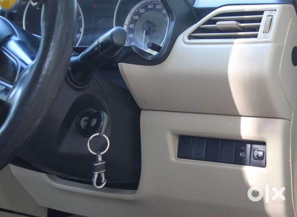 Maruti Suzuki Dzire 1.2 Vxi, 2017, Petrol