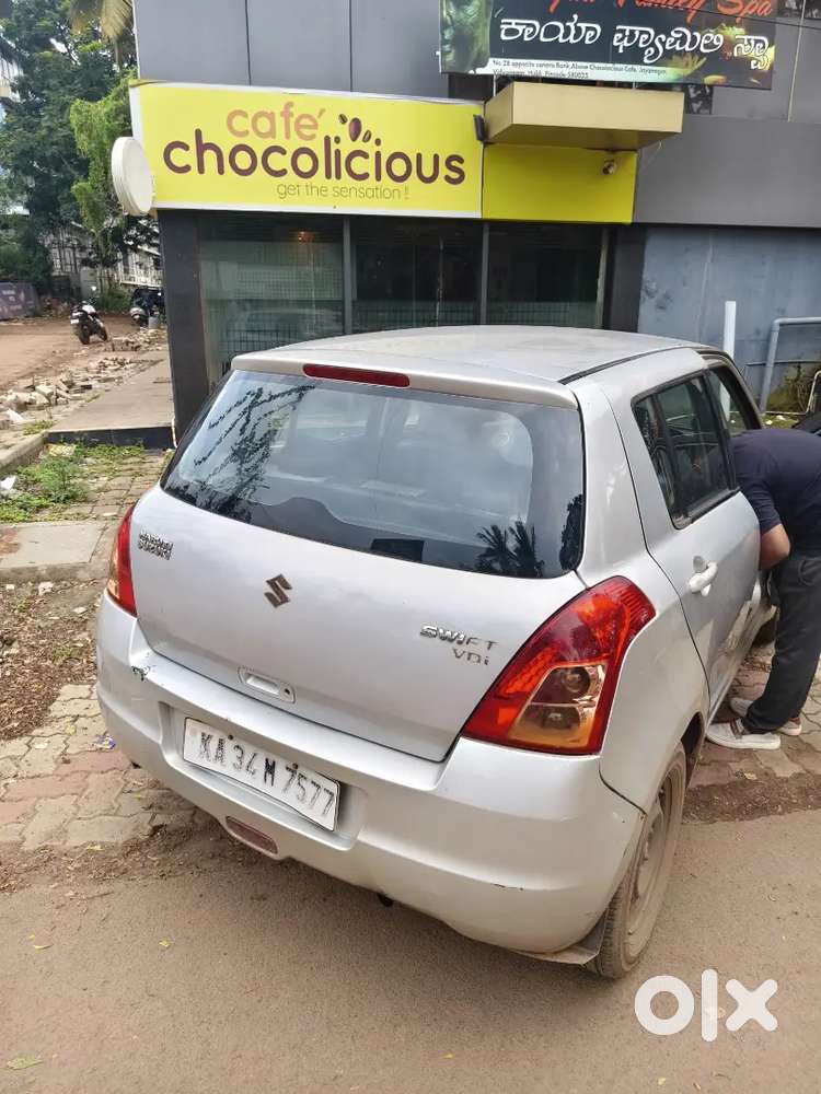 Maruti Suzuki Swift 2009 Diesel 226000 Km Driven