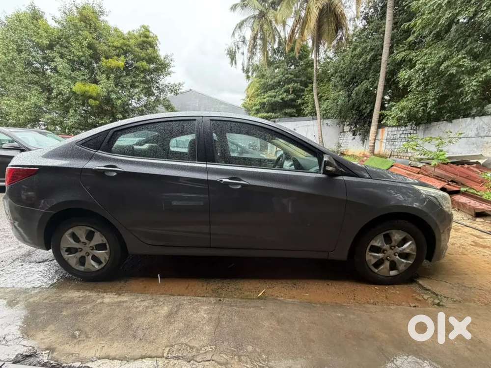 Hyundai Verna 2015