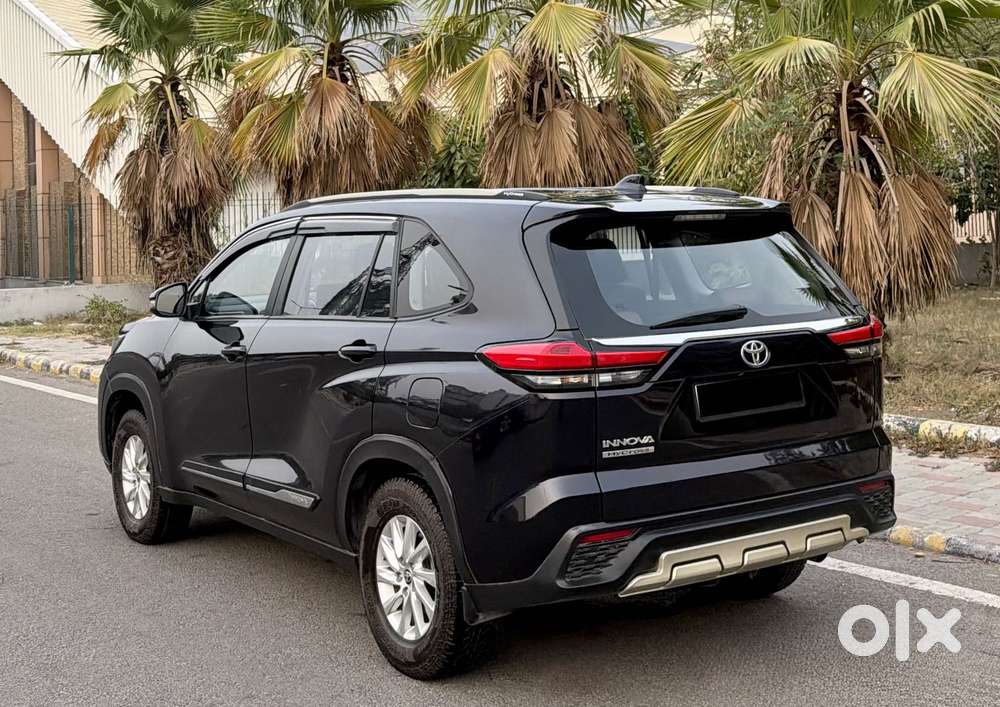 Toyota Innova Hycross 2.0 Gx 7 Str, 2025, Petrol