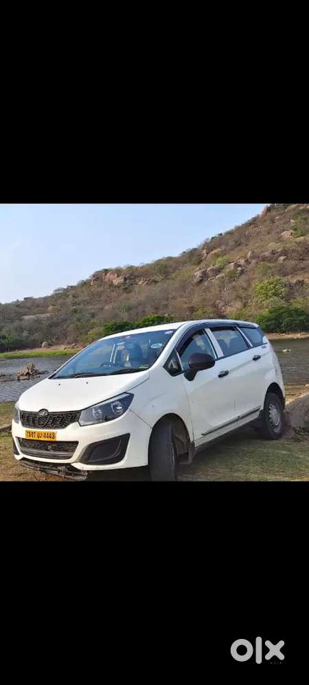 Mahindra Marazzo 1.5 M2 Diesel 2020 Yellow