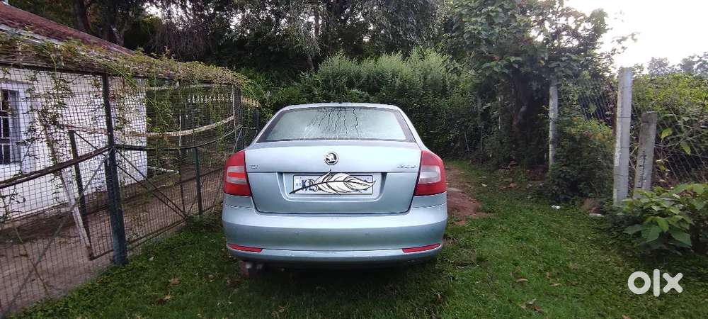 Skoda Laura 2.0 Ambiente 2010