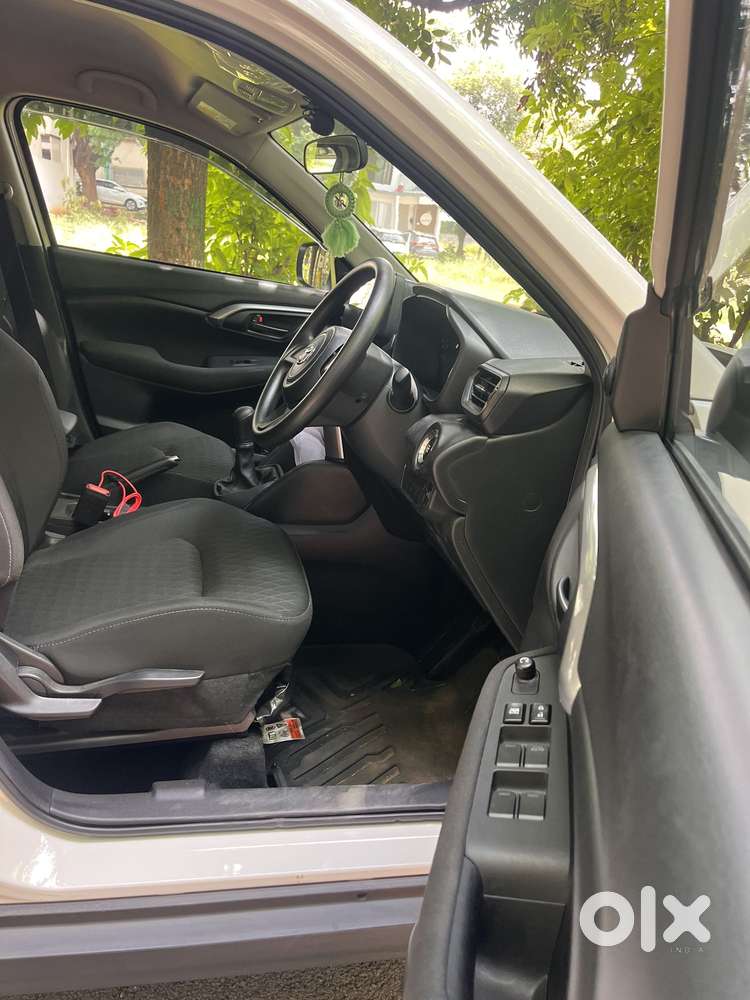 Toyota Urban Cruiser Hyryder 1.5 E Neo Drive, 2025, Petrol