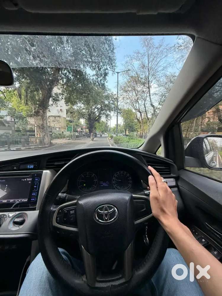 Toyota Innova Crysta 2019