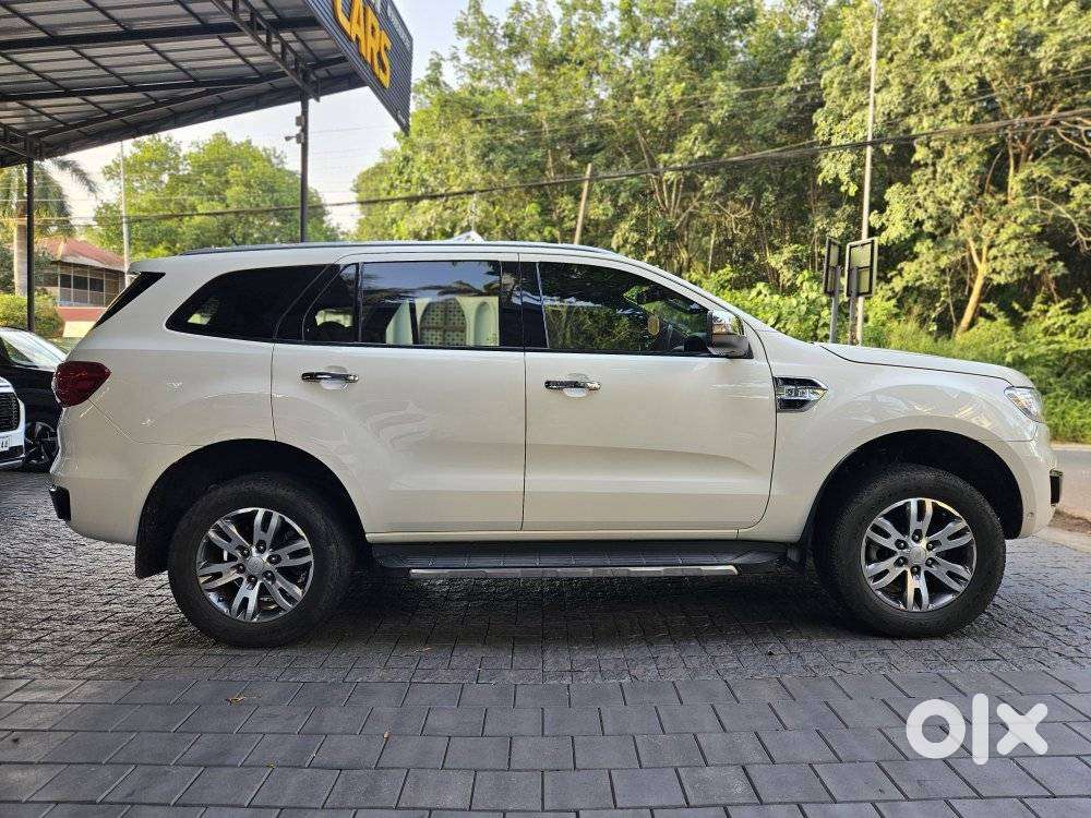 Ford Endeavour 3.2 Titanium 4x4 At, 2016, Diesel