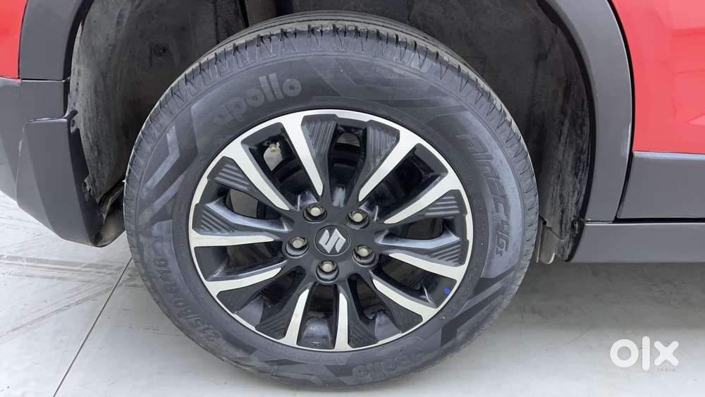 Maruti Suzuki Vitara Brezza 1.5 Zxi Plus At Dual Tone, 2022, Petrol