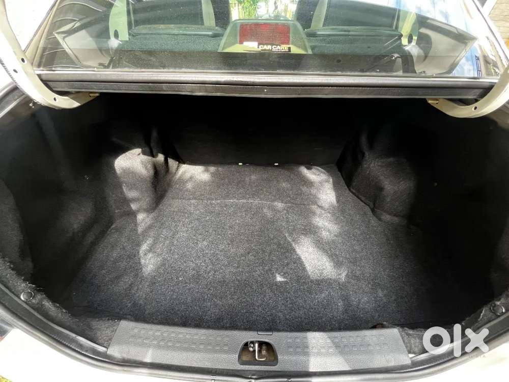 Maruti Suzuki Dzire 2011 Year
