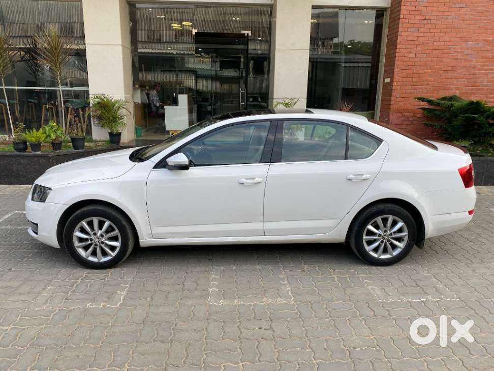 Skoda Octavia 2.0 Tdi Style Plus At, 2015, Diesel
