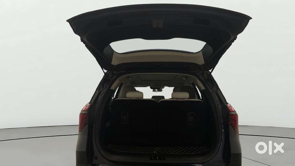 Mahindra Xuv700 2.2 Ax 7 Diesel At Luxury Pack Str, 2022, Diesel