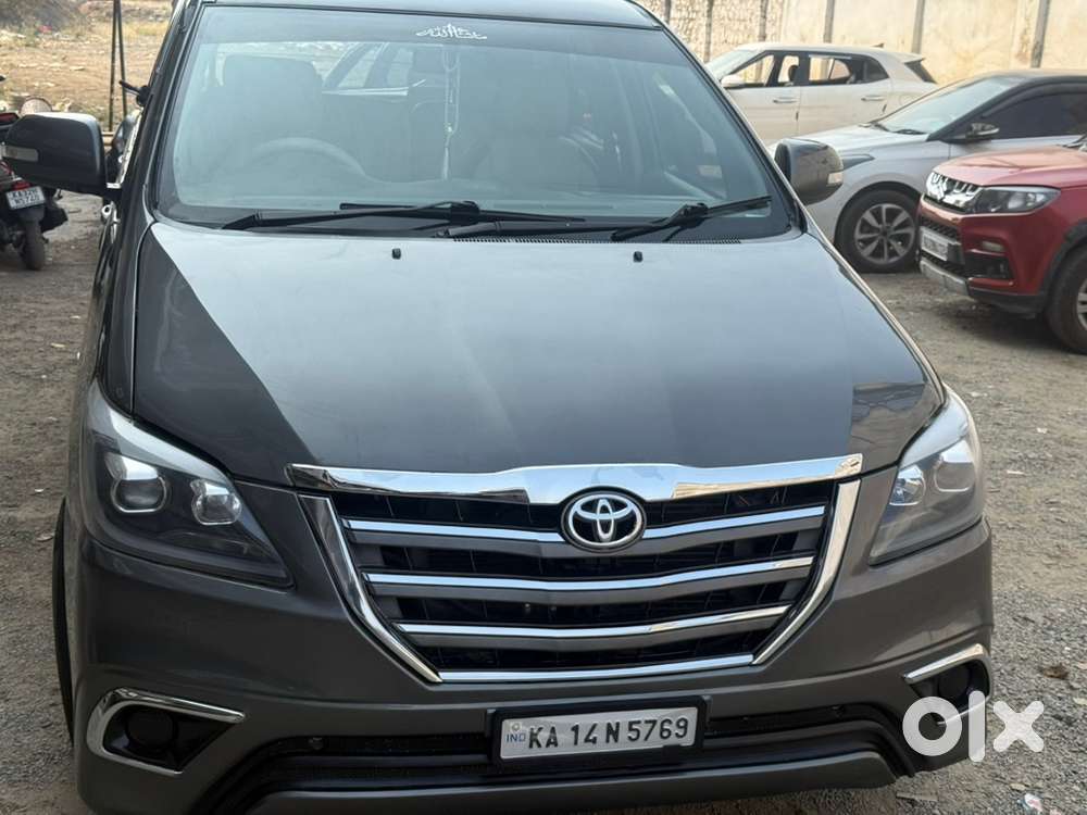 Toyota Innova 2011 Diesel Well Maintained