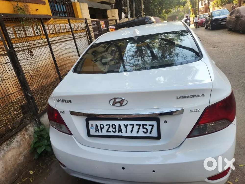 Hyundai Fluidic Verna 2013