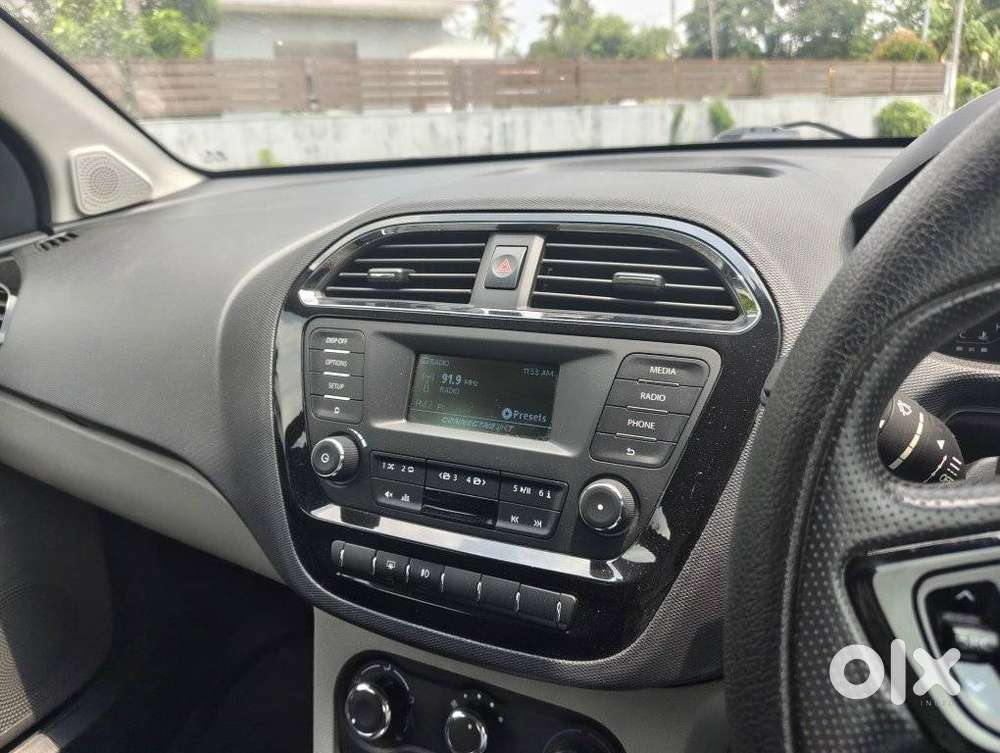 Tata Tiago 1.2 Revotron Xza, 2018, Petrol