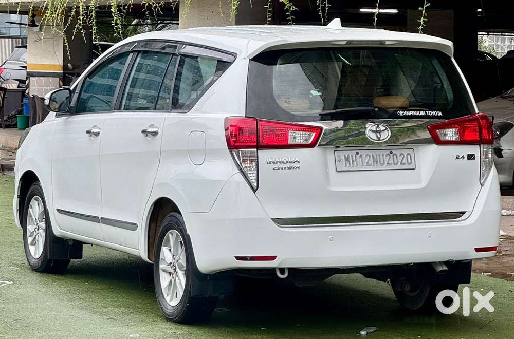 Toyota Innova Crysta 2.4 V, 2017, Diesel