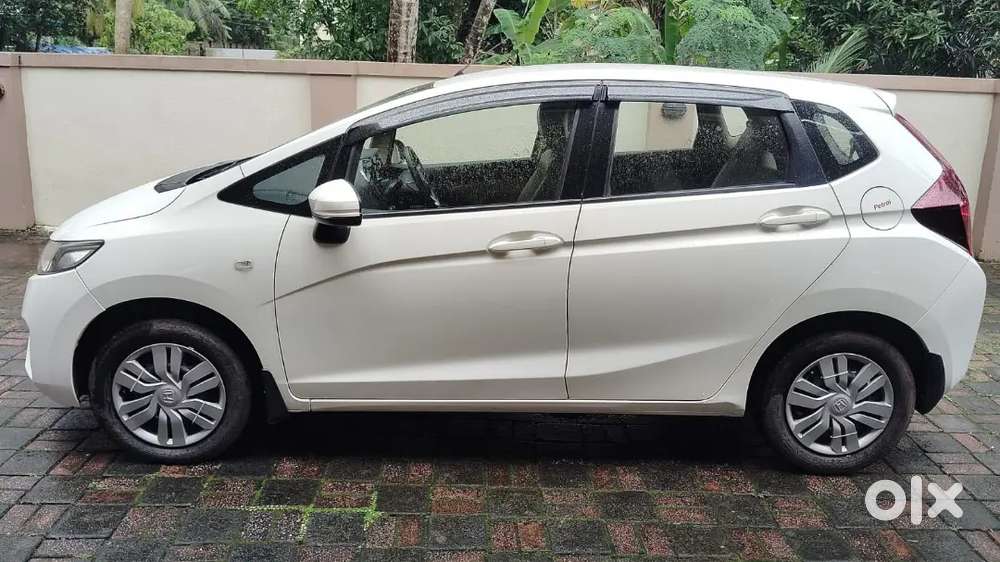 Honda Jazz 2017  45,244 Km  ₹4,45,000

 Honda Jazz 1.2 S Mt (i-vte