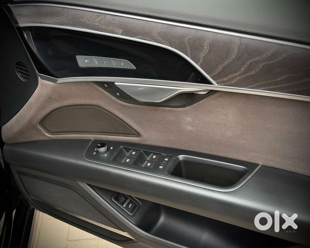 Audi A8 L Celebration Edition, 2023, Petrol