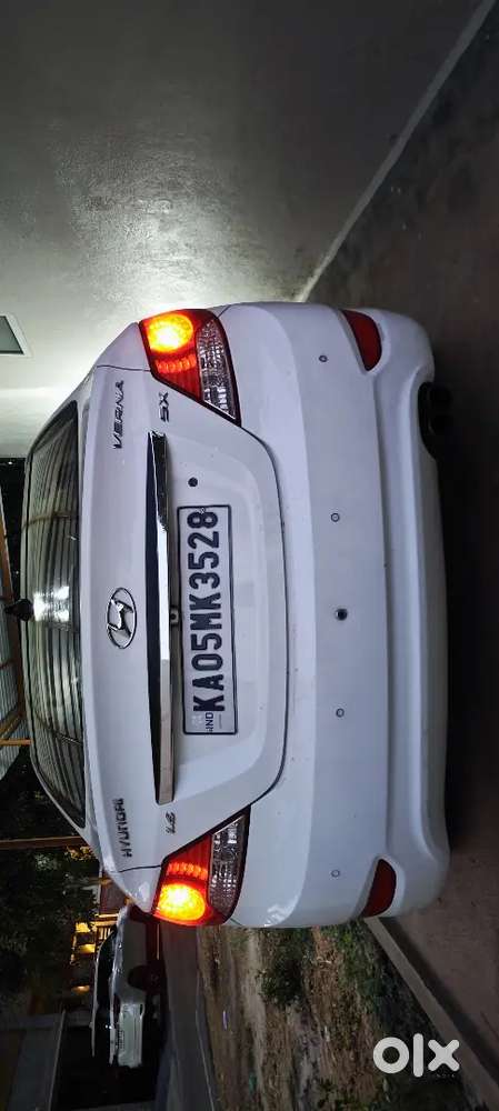 Hyundai Fluidic Verna 1.6 Sx Mt
