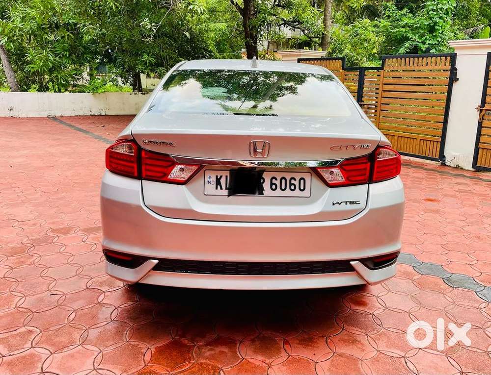 Honda Petrol Automatic 2015 Car