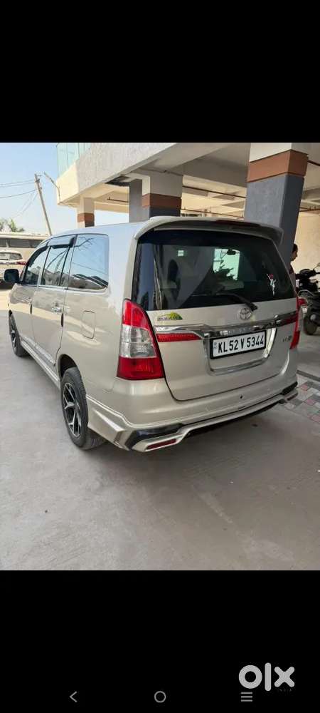 Toyota Innova 2016
