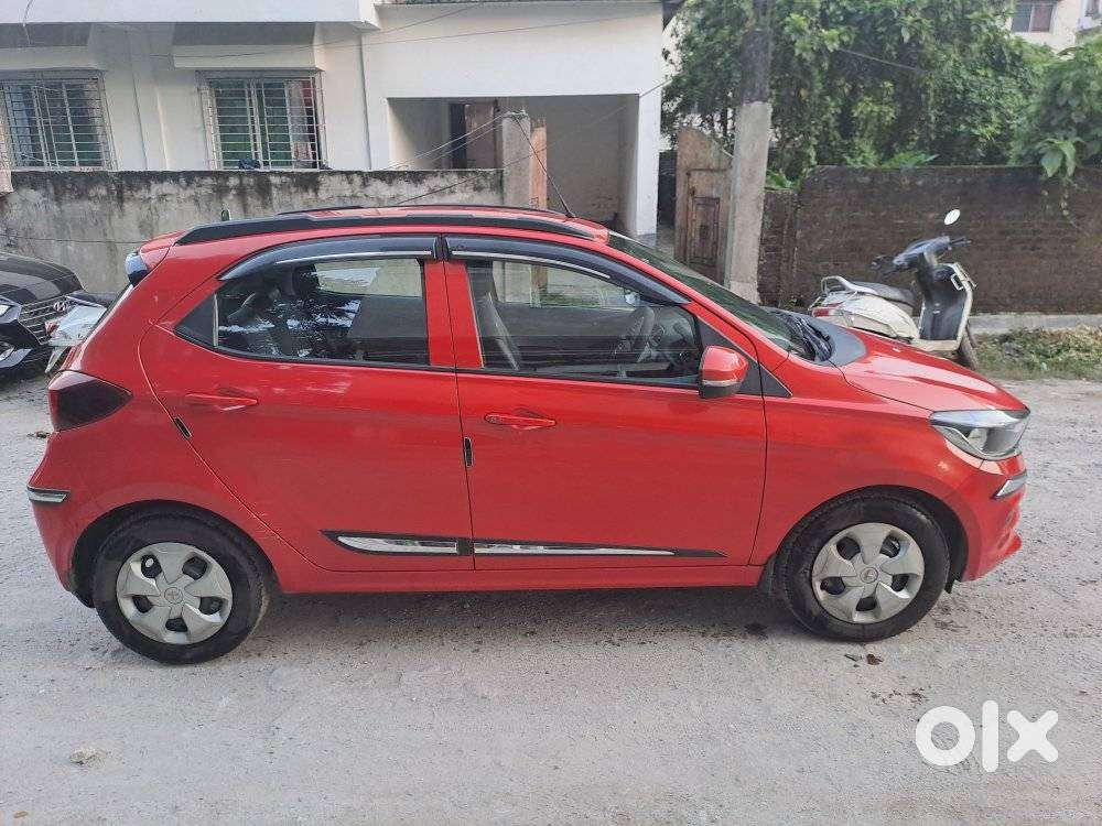Tata Tiago, 2021, Petrol