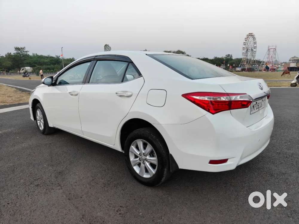 Toyota Corolla Altis 1.8 G Cvt, 2016, Petrol